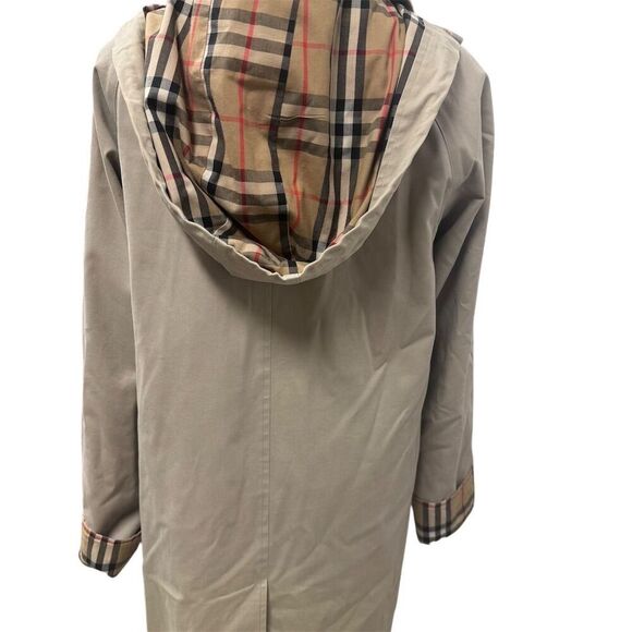 EUC Burberry Women's Hooded Trench Coat Beige Nova Check Lining Size 2 - Picture 3 of 8